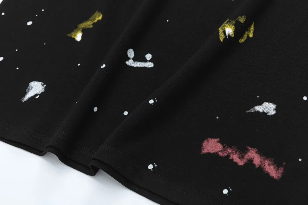Model D137 Gallery dept American fashion brand dot printing high street short-sleeved T-shirt, the printing is breathable, soft and non-sticky. After shrinking and shaping, it is soft, comfortable and breathable, does not pill, does not fade and does not change shape, S to XL, p106